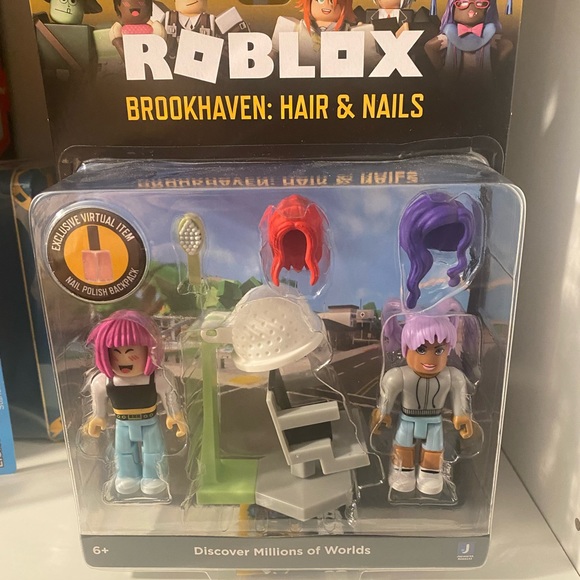 ROBLOX Action Figure BROOKHAVEN HAIR & NAILS Polish Playset Virtual Item  Code